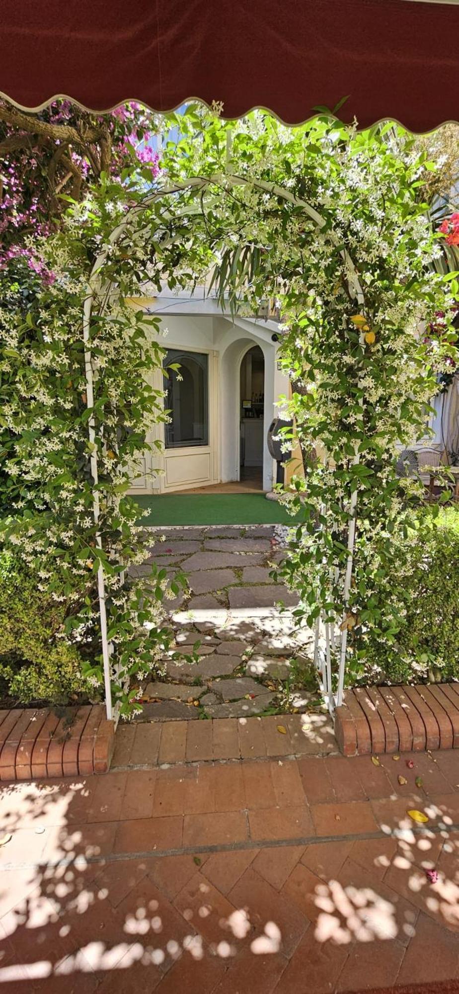 Hotel Mediterraneo Qualiano Exterior photo