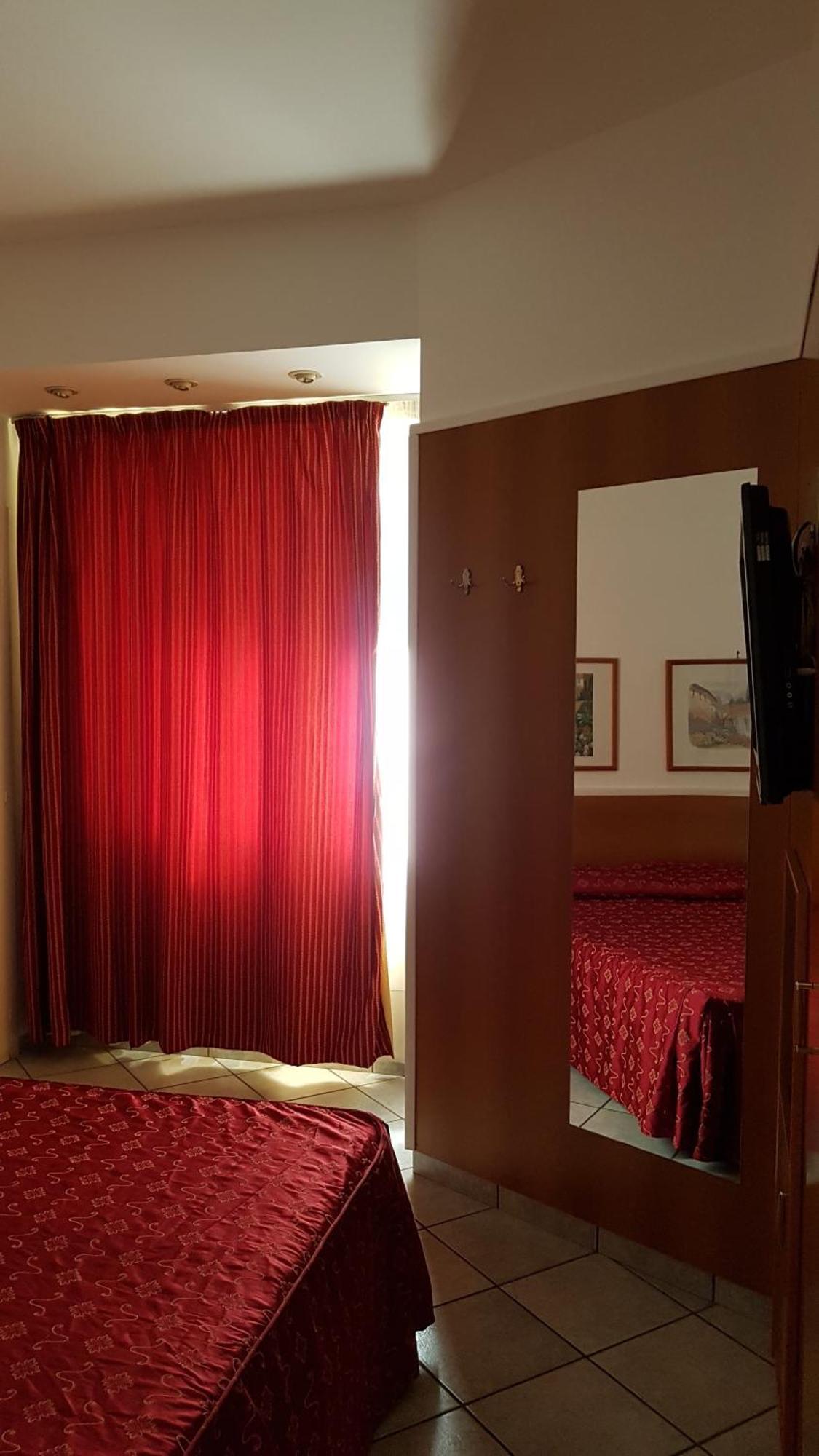 Hotel Mediterraneo Qualiano Room photo