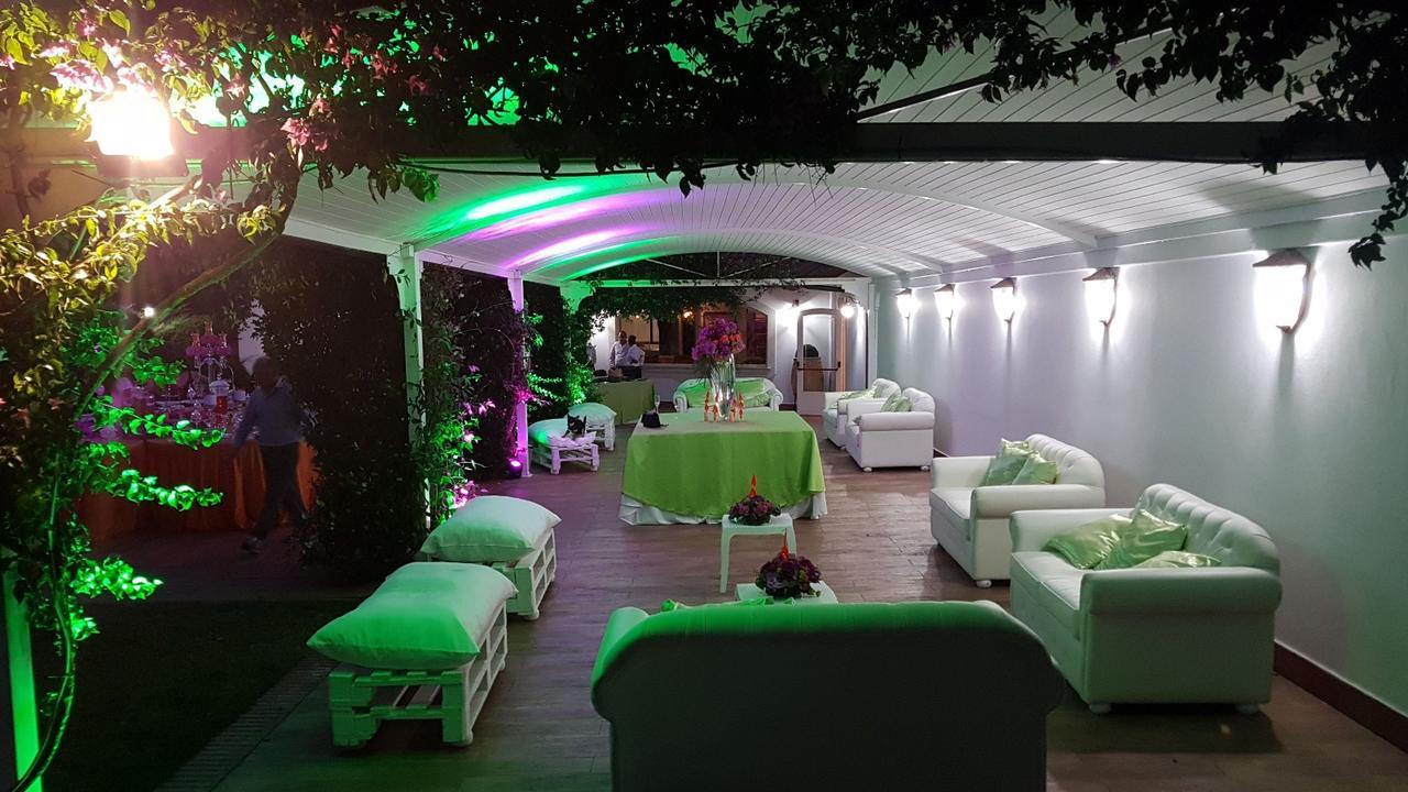 Hotel Mediterraneo Qualiano Exterior photo